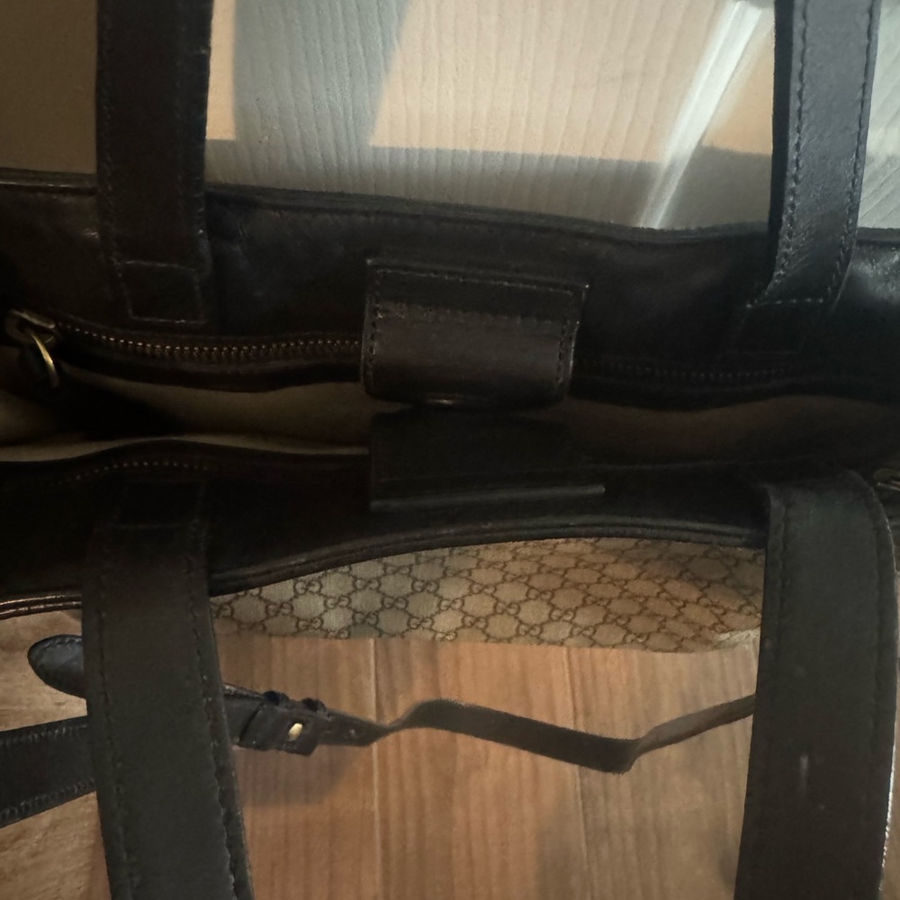 Gucci Beige Bee Print Tote Bag - Blind for Love - Picture 4 of 14